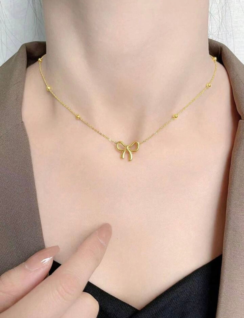 Ribbon Necklace