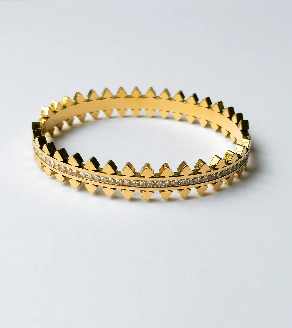 Charm Geometric Bangle