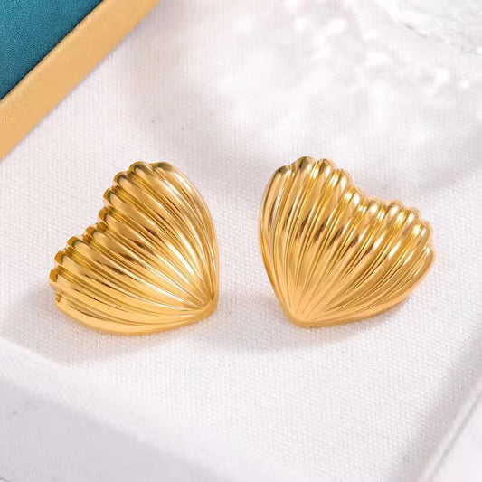 Quninn Heart Earrings